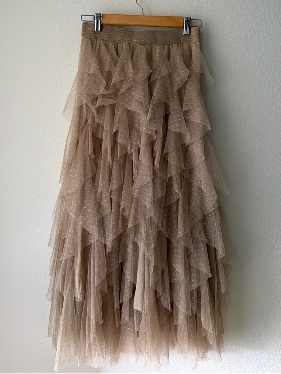 Anthropologie Dresses & Skirts - The Chéri Ruffled Tulle
Midi Skirt by Anthropologie